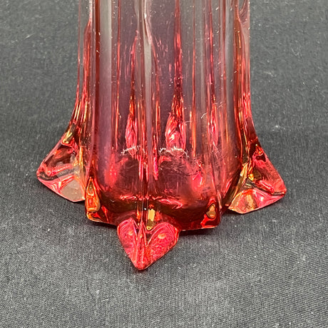 Lyserød kantet vase fra 1920'erne