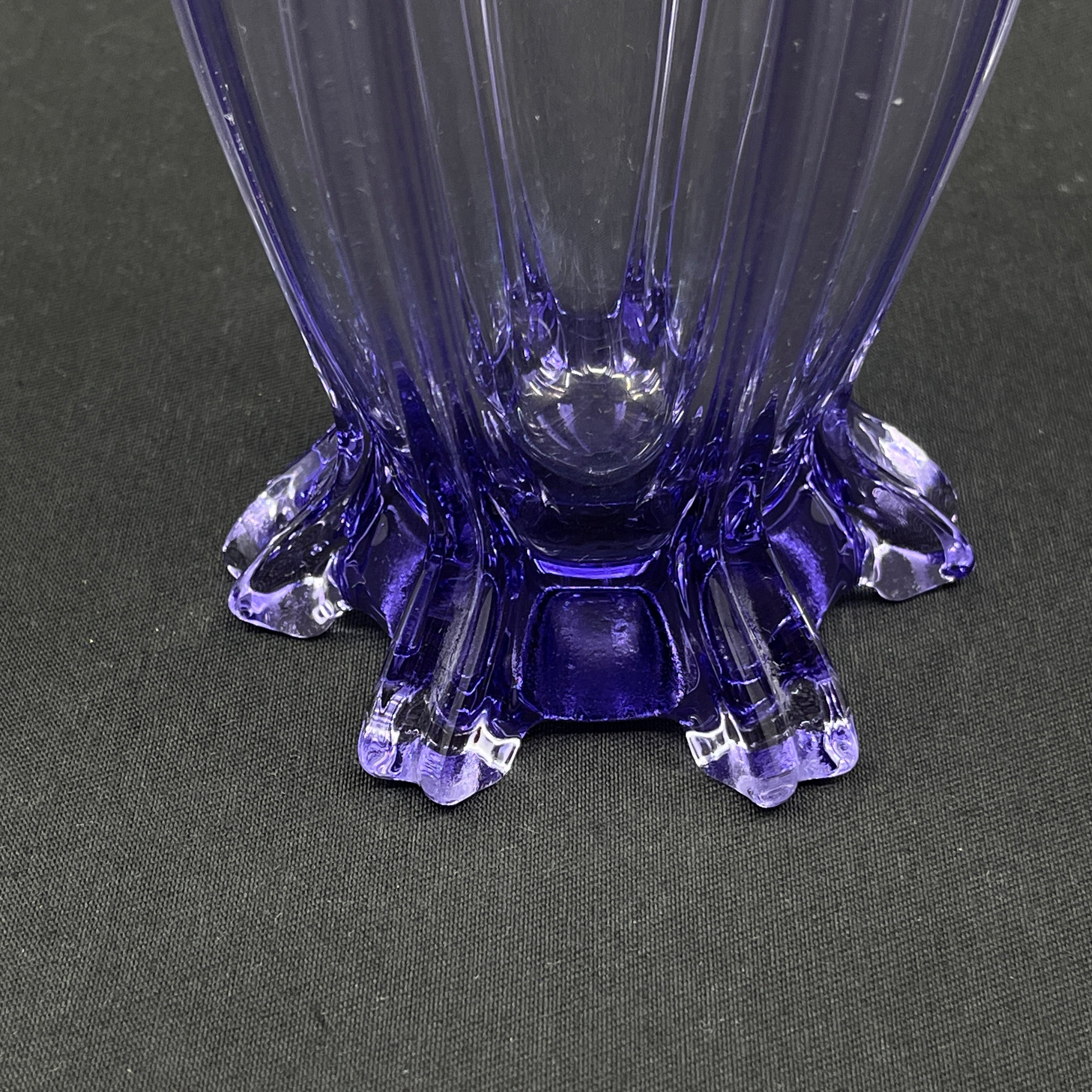 Lilla vase fra 1920'erne, 30 cm.