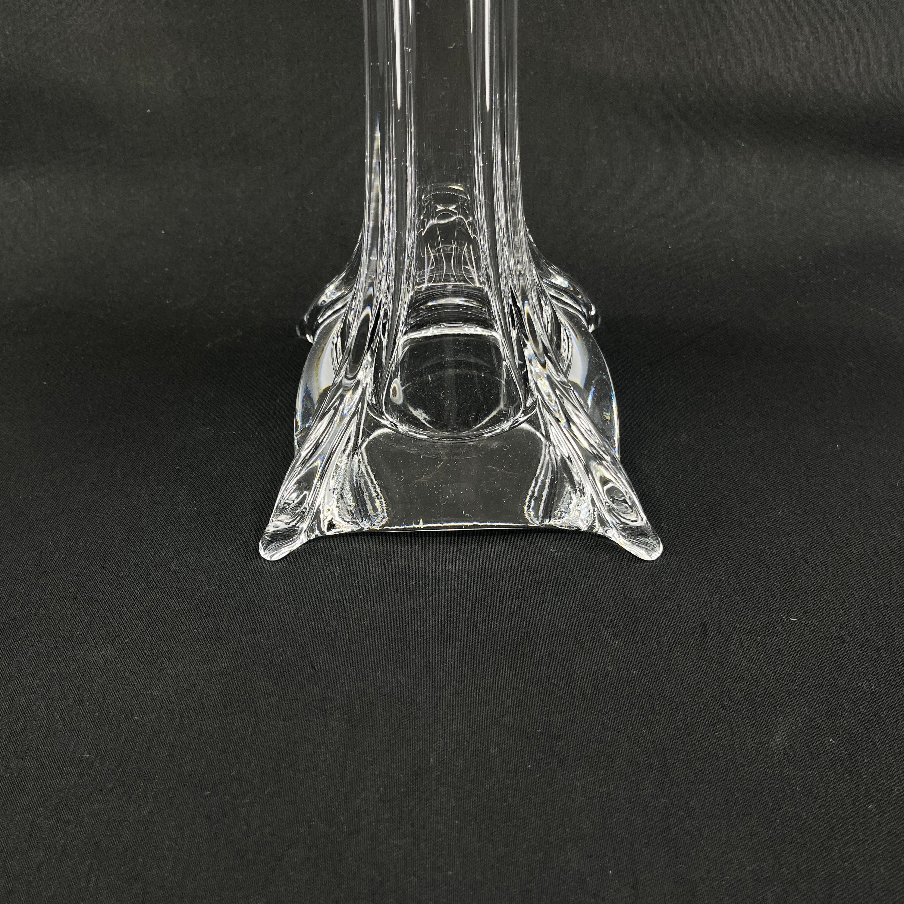 A tall lily vase, 49 cm.