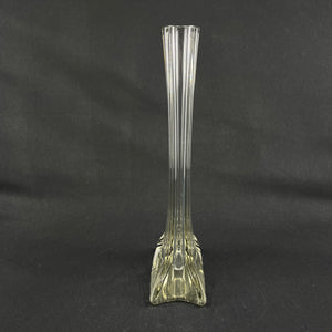 Slank kantet vase fra 1920'erne