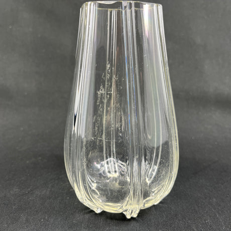 Fin dråbeformet vase fra 1920'erne, 16 cm.