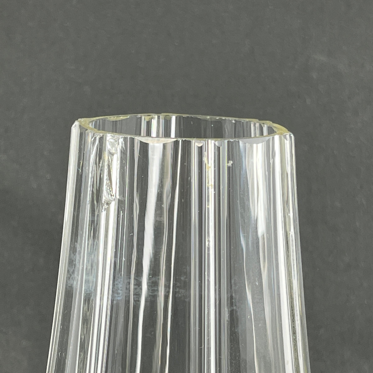 Fin dråbeformet vase fra 1920'erne, 25 cm.