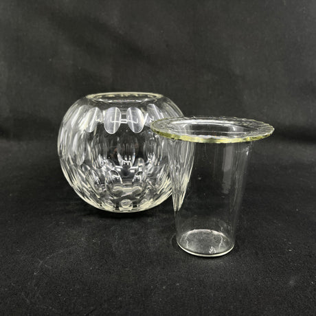 Kuglerund vase med indsats