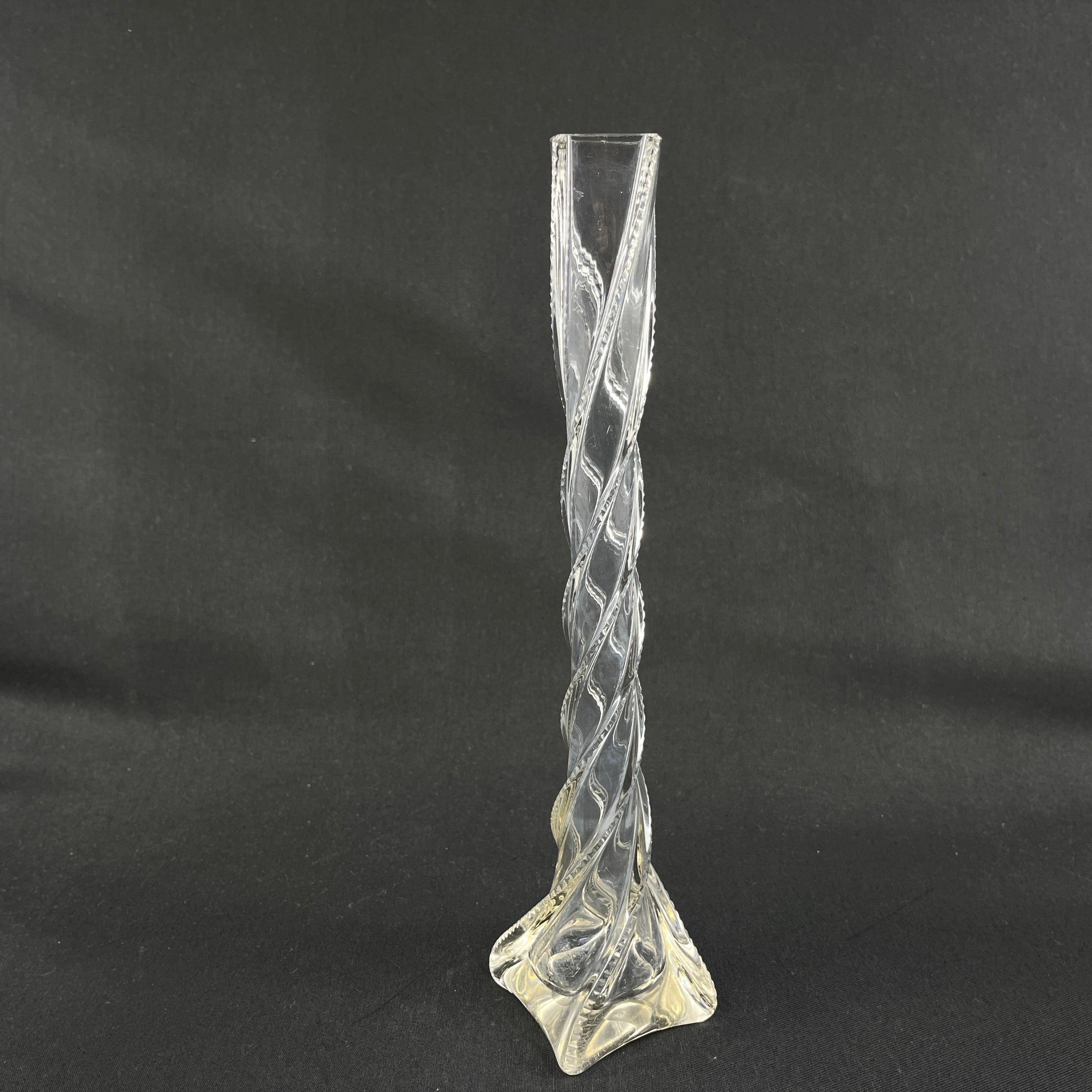 En snoet vase fra 1930'erne