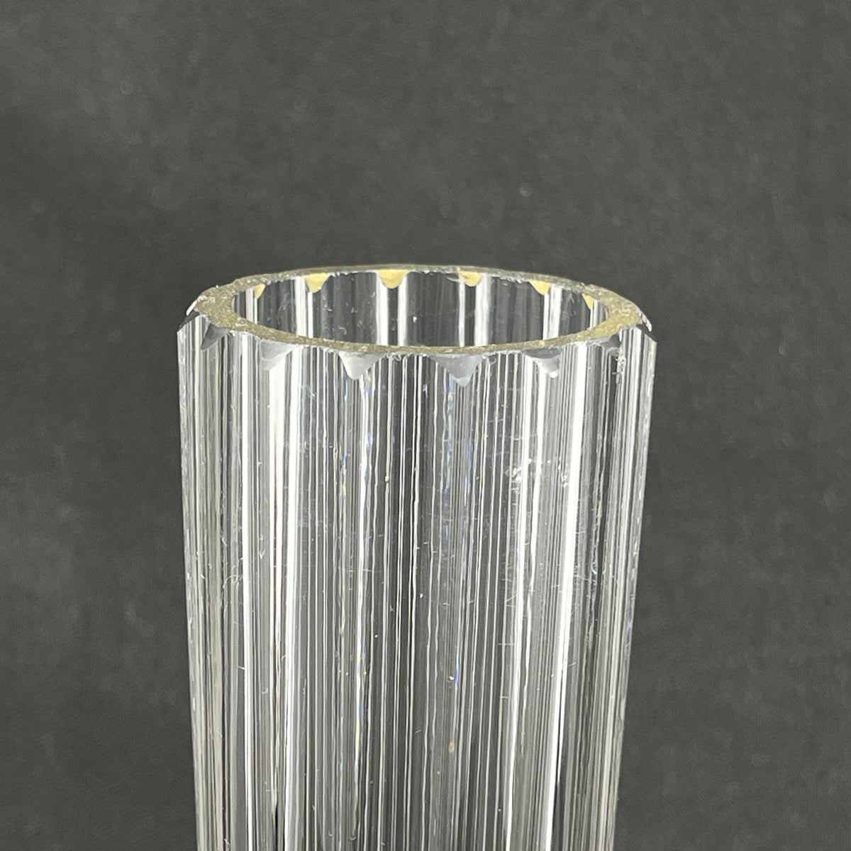 Fin cylinder vase fra 1920'erne, 20 cm.