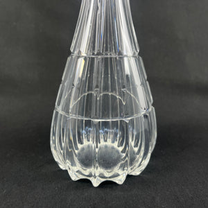 Tall vase with fine cuts, 29 cm.