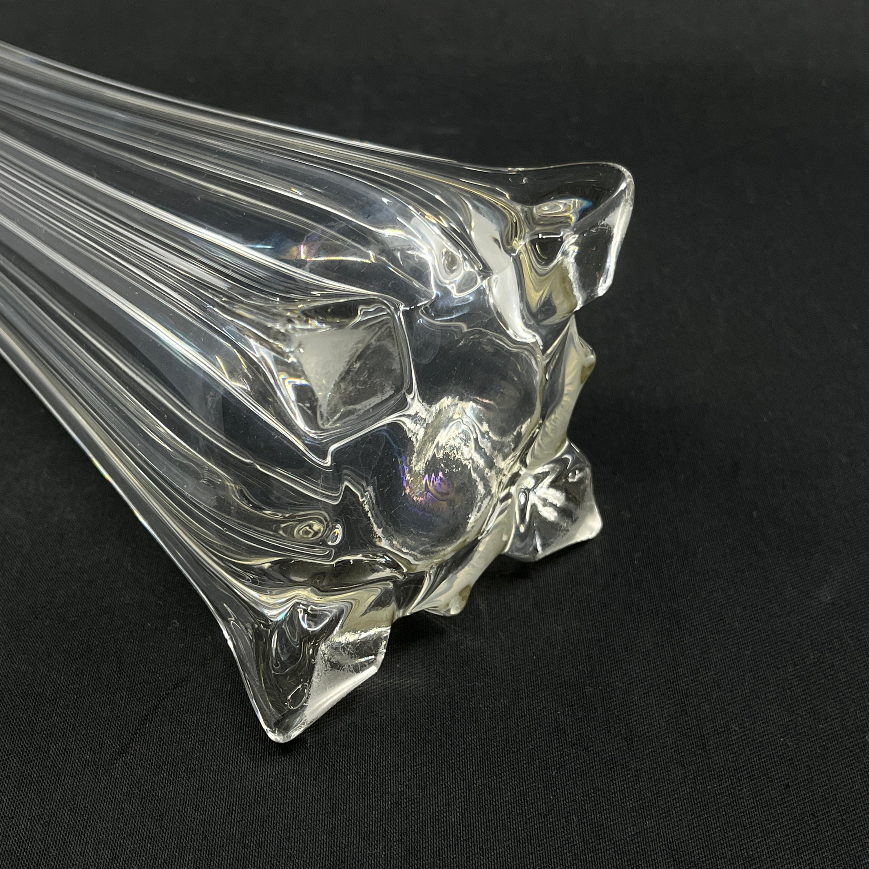 Fin "kvadratisk" vase fra 1920'erne, 30 cm.