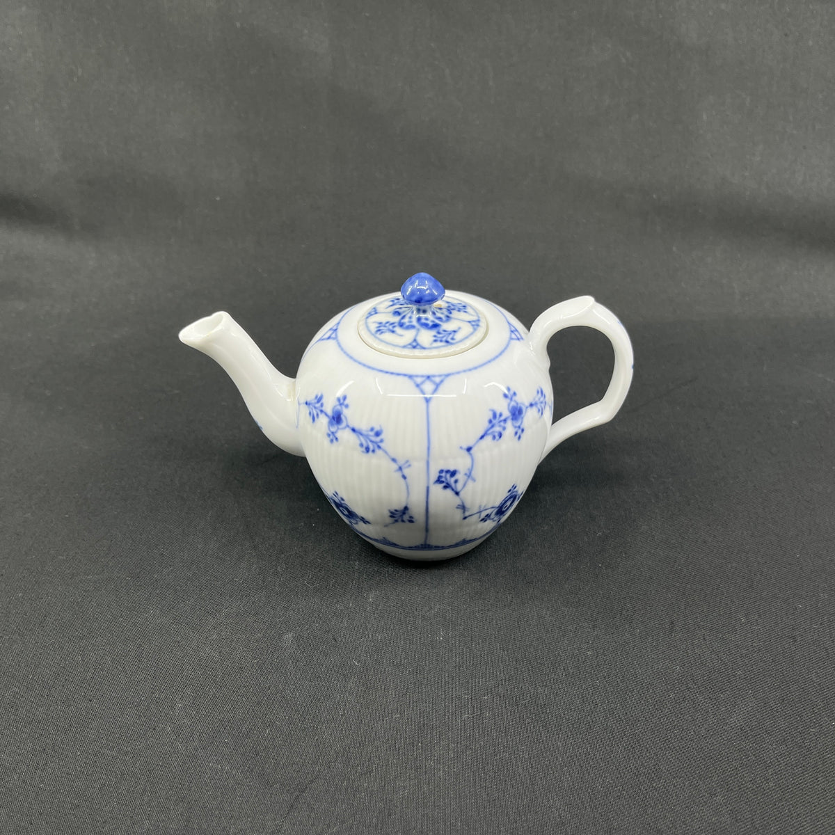 Small rare Blue Fluted Plain teapot, 1/247