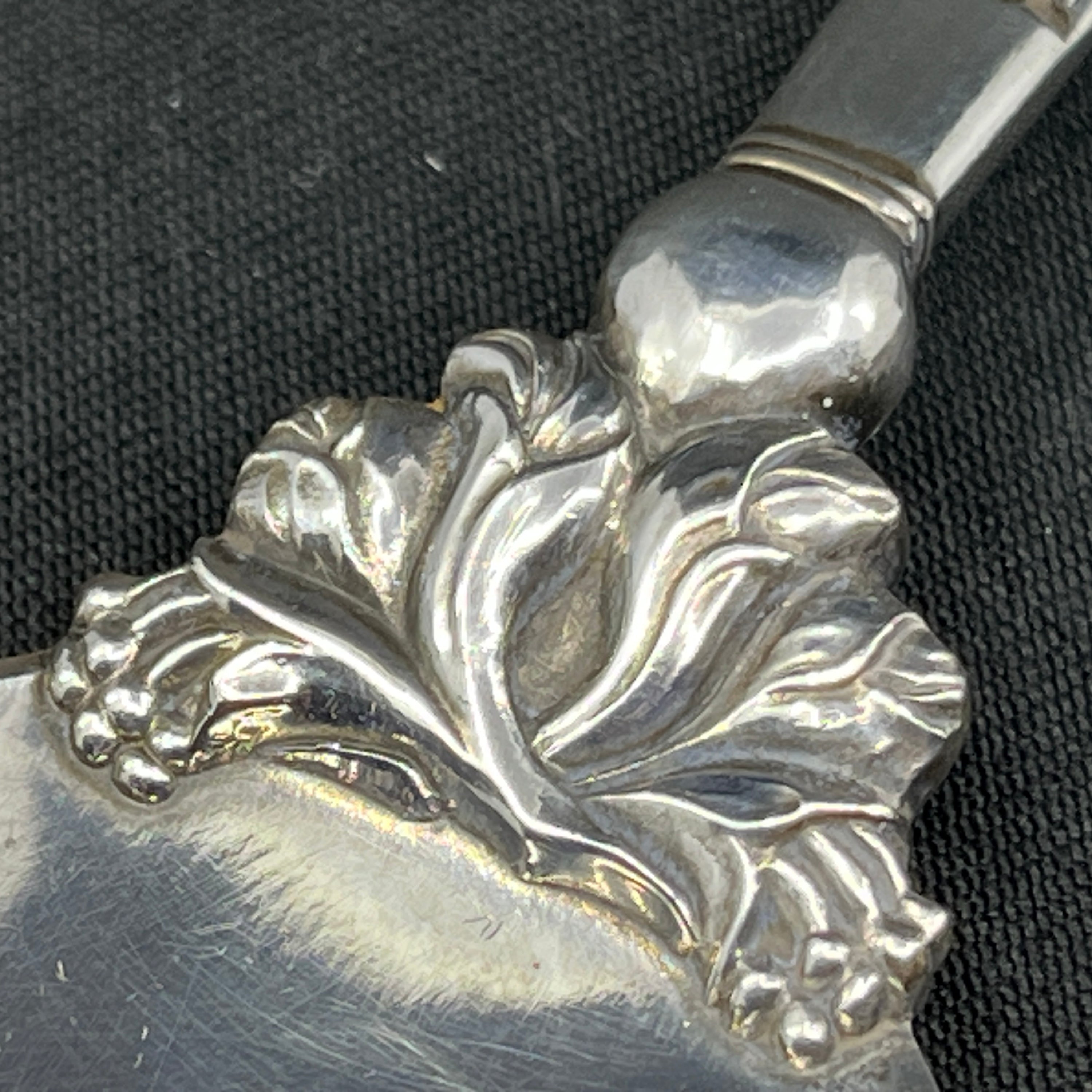 Acorn serving spoon, Georg Jensen, 22.5 cm.
