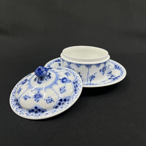 Blue Fluted Half Lace mustard pot, 1/744