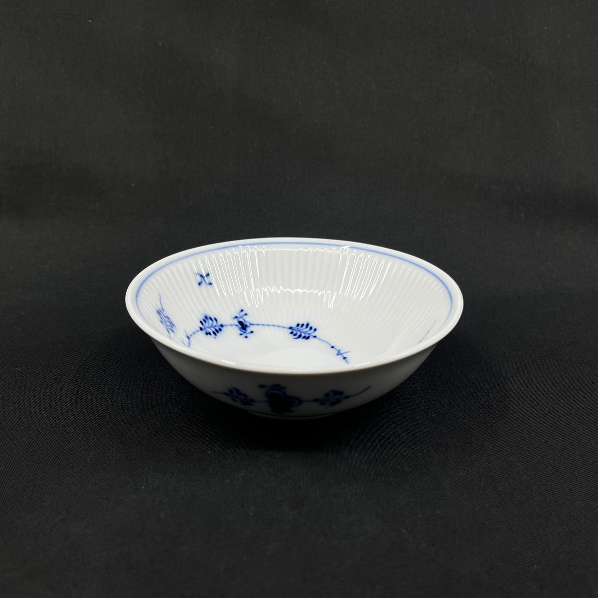 Blue Fluted Plain cereal bowl, 13.5 cm.
