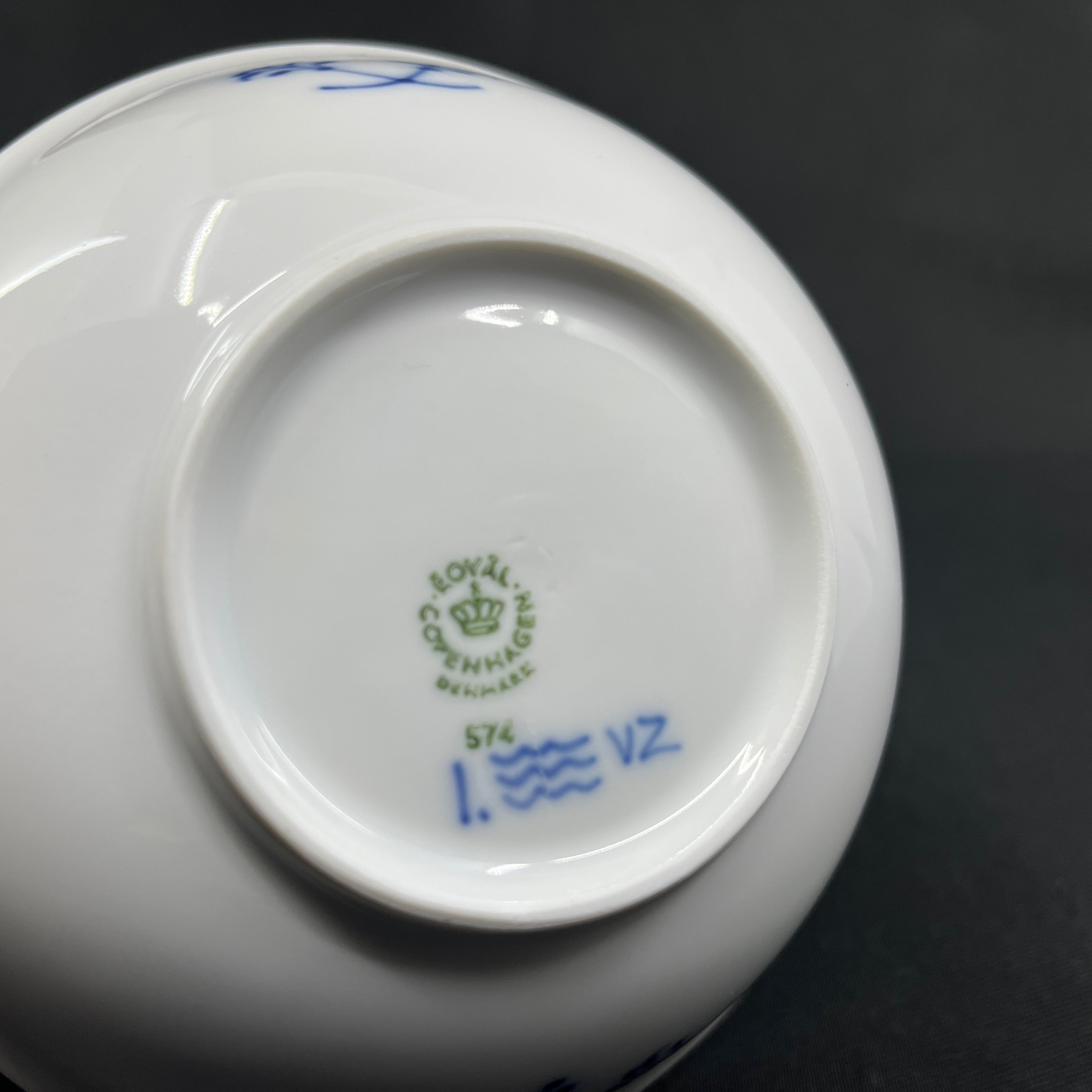 Blue Fluted Plain cereal bowl, 13.5 cm.