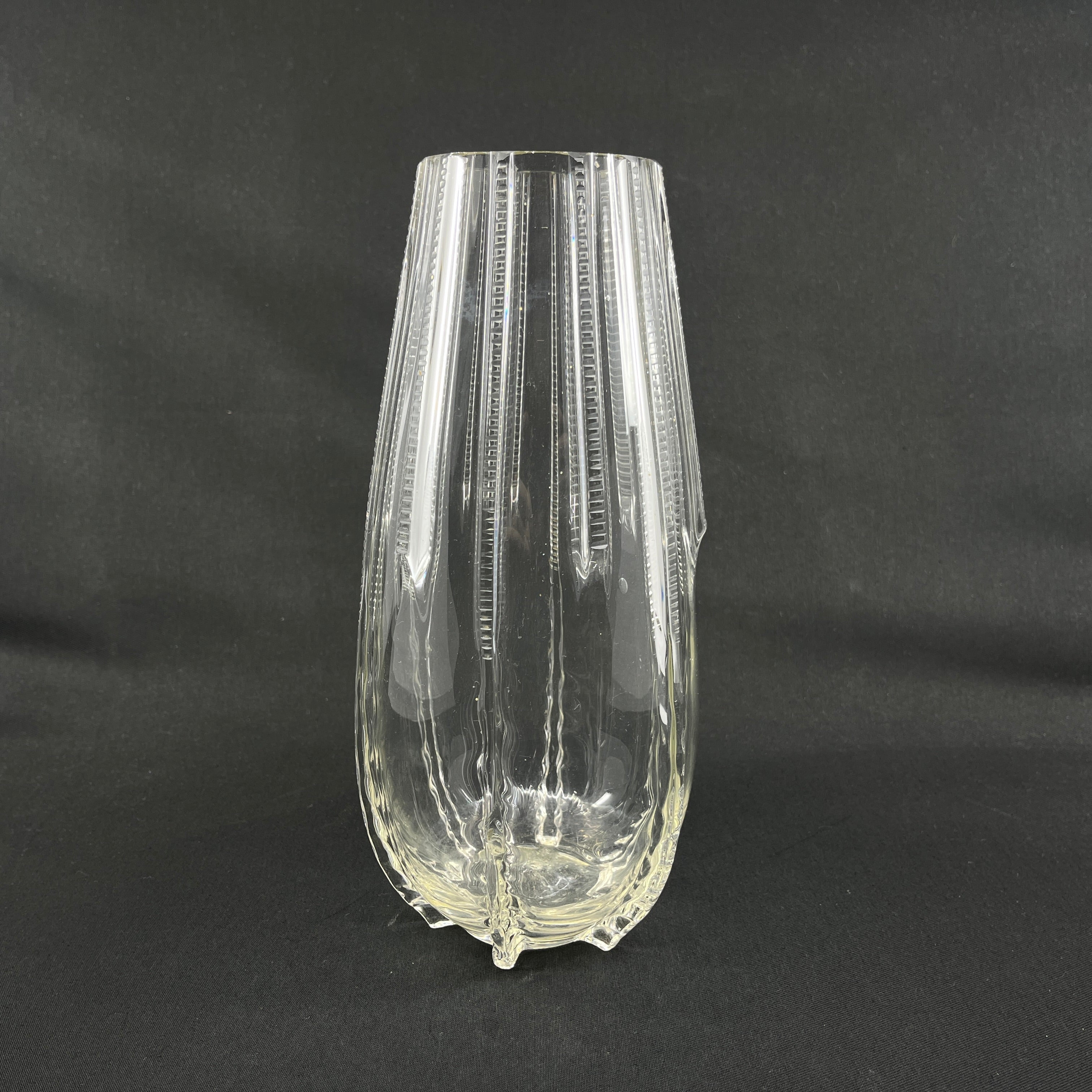 Fin dråbeformet vase fra 1920'erne, 25 cm.