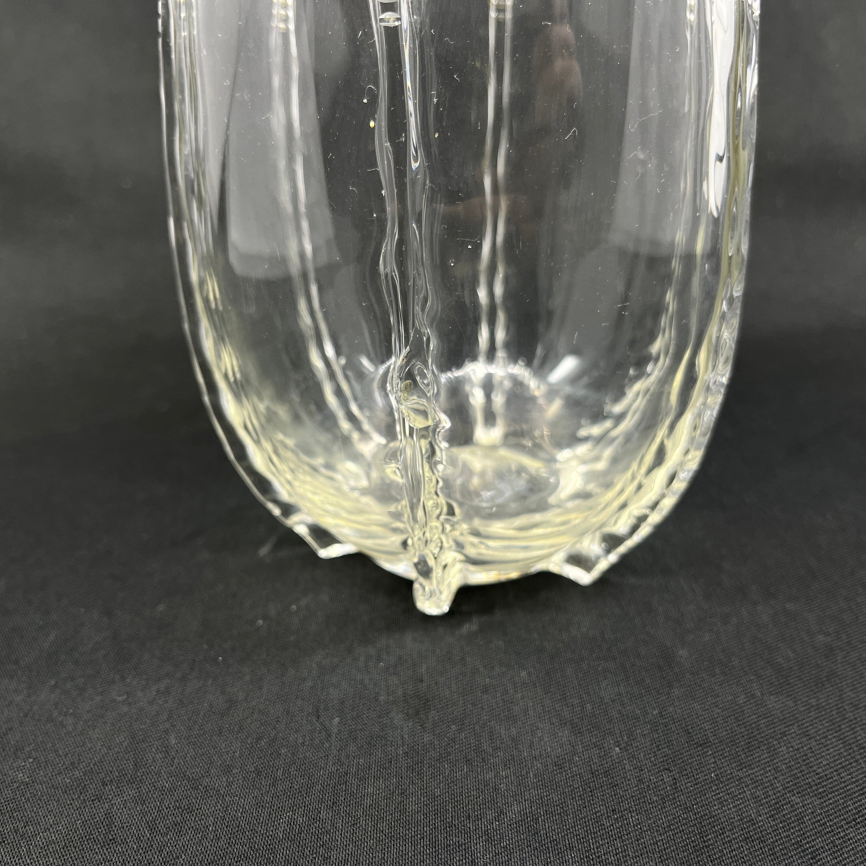 Feine ovale Vase aus den 1920er Jahren