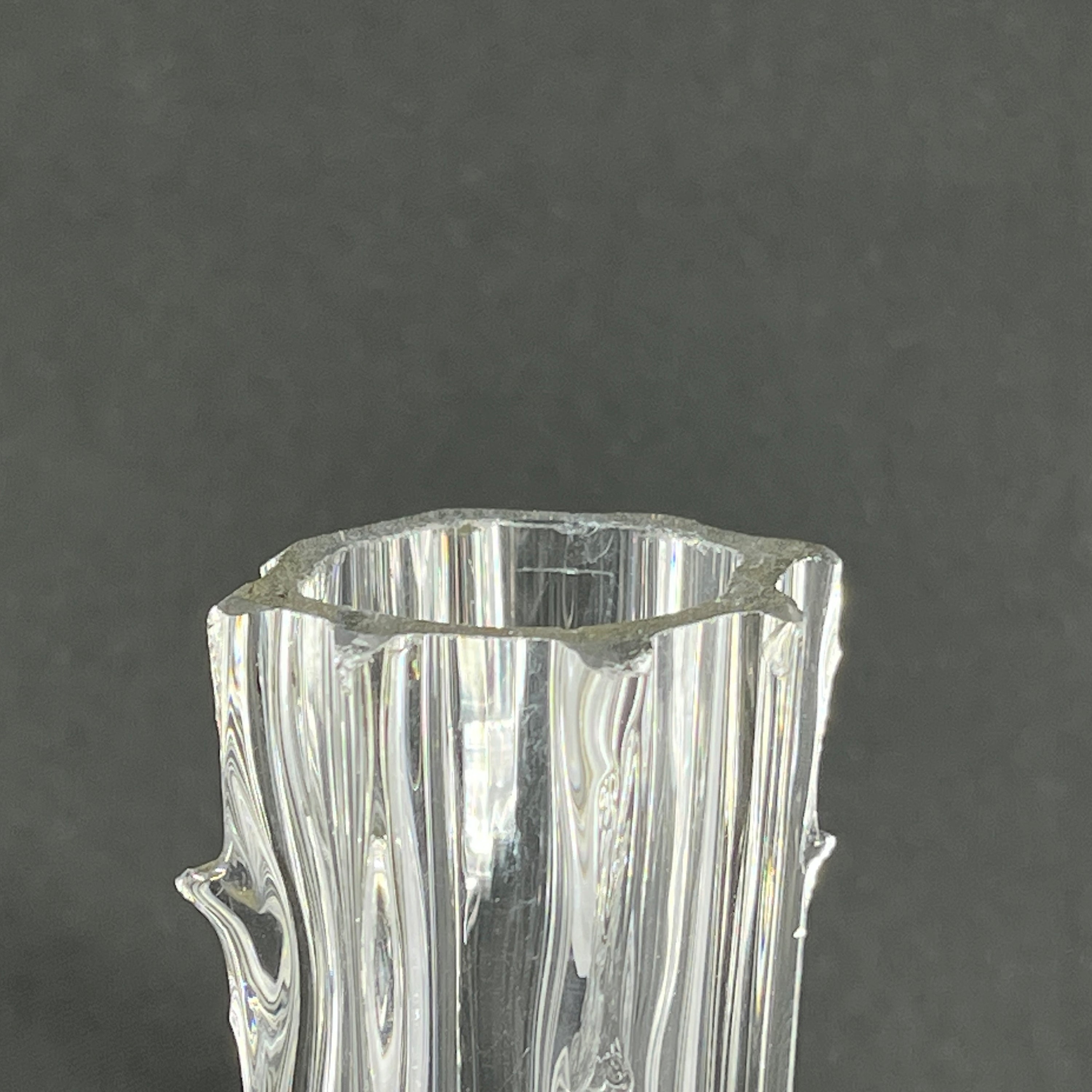 Fine thorned vase from the 1920s, 30 cm.