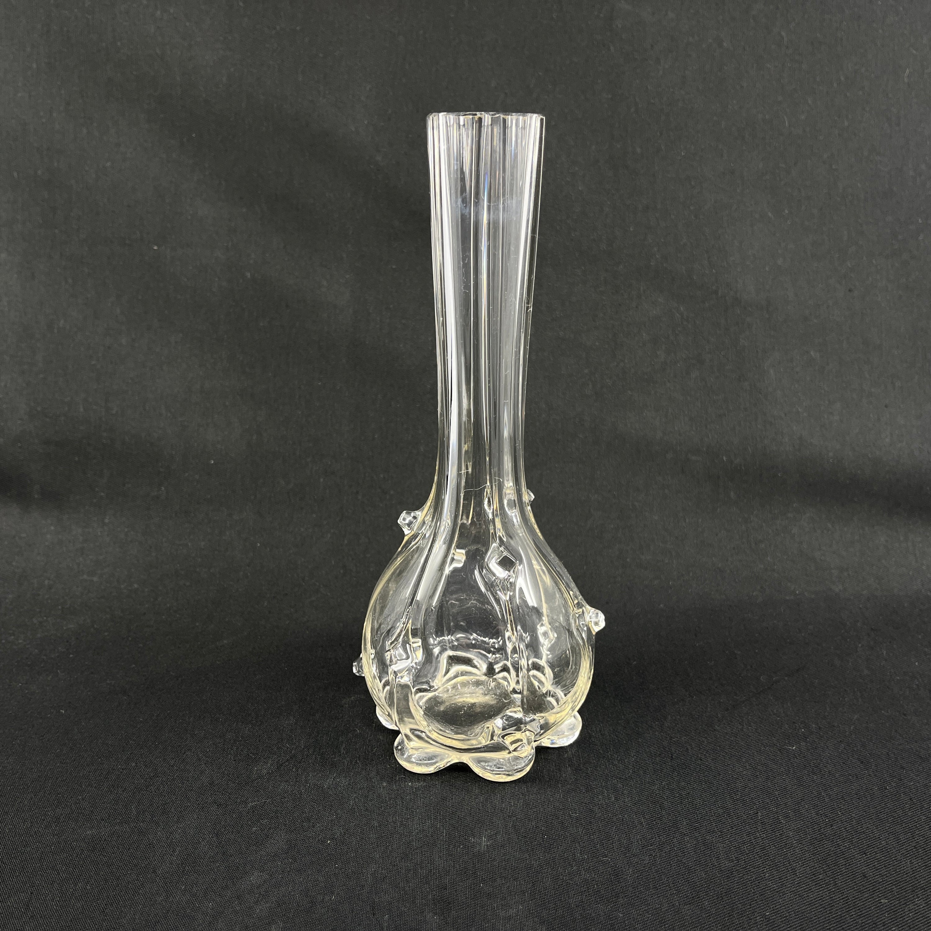 Beautiful polished lily vase from the 1920s, 20 cm.