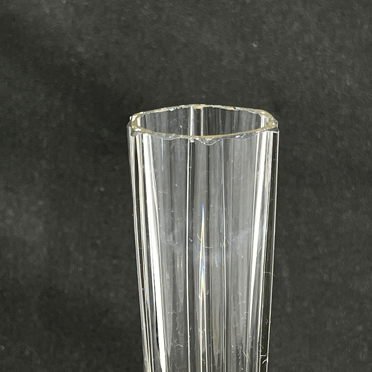 Beautiful polished lily vase from the 1920s, 20 cm.