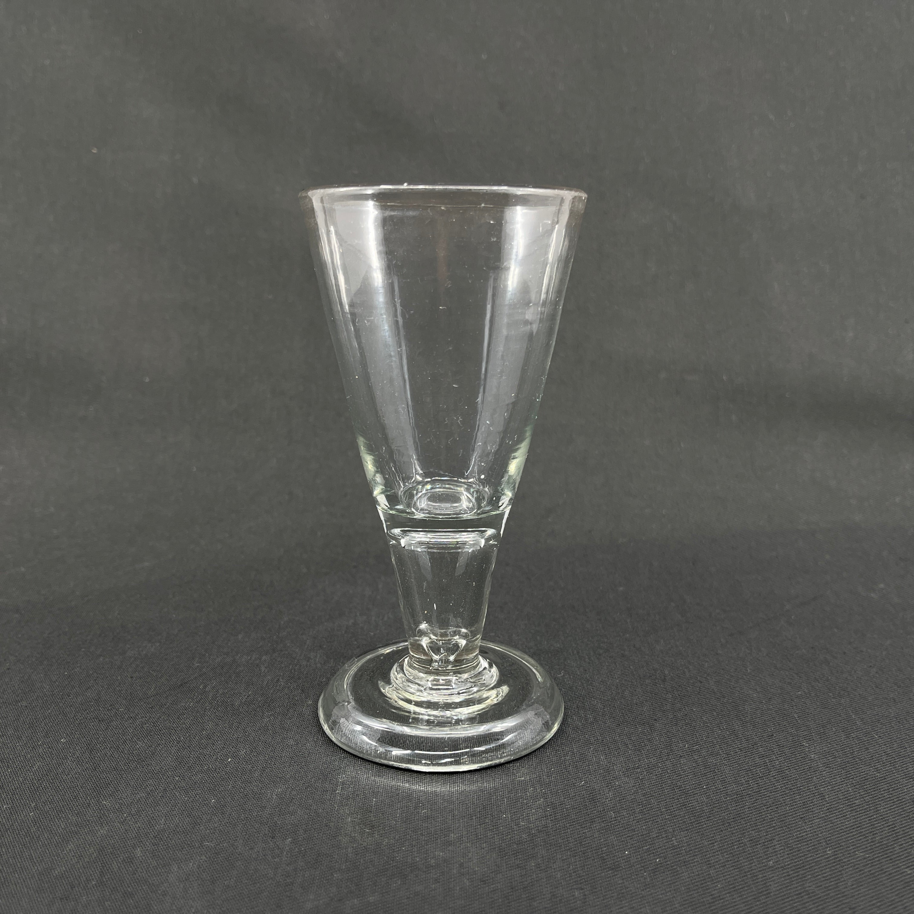 Masonic glass with air bead, 12.5 cm.