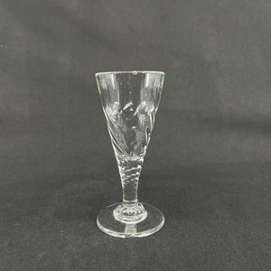 Holmegaard snapseglas variant af nr. 28