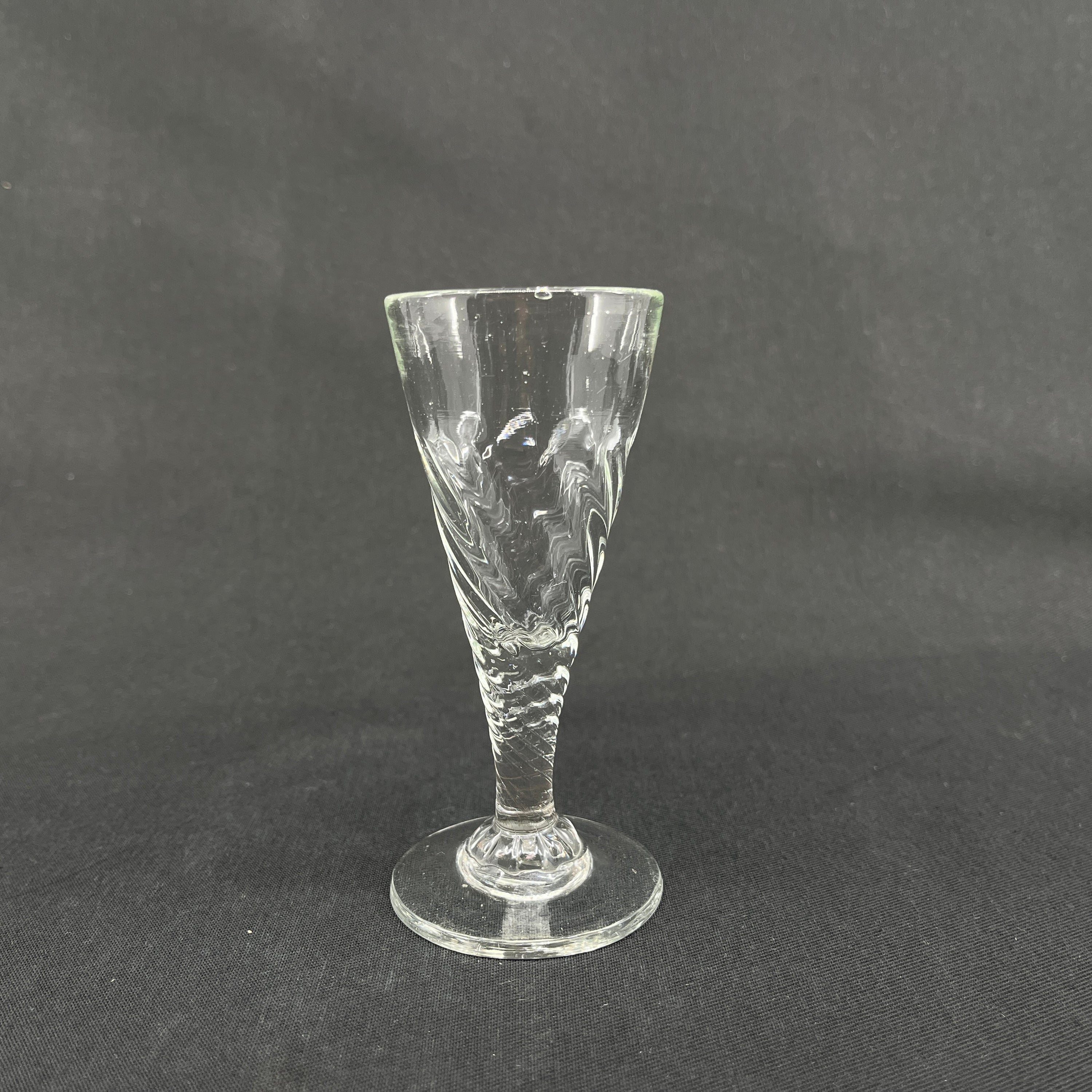 Holmegaard snapseglas variant af nr. 28