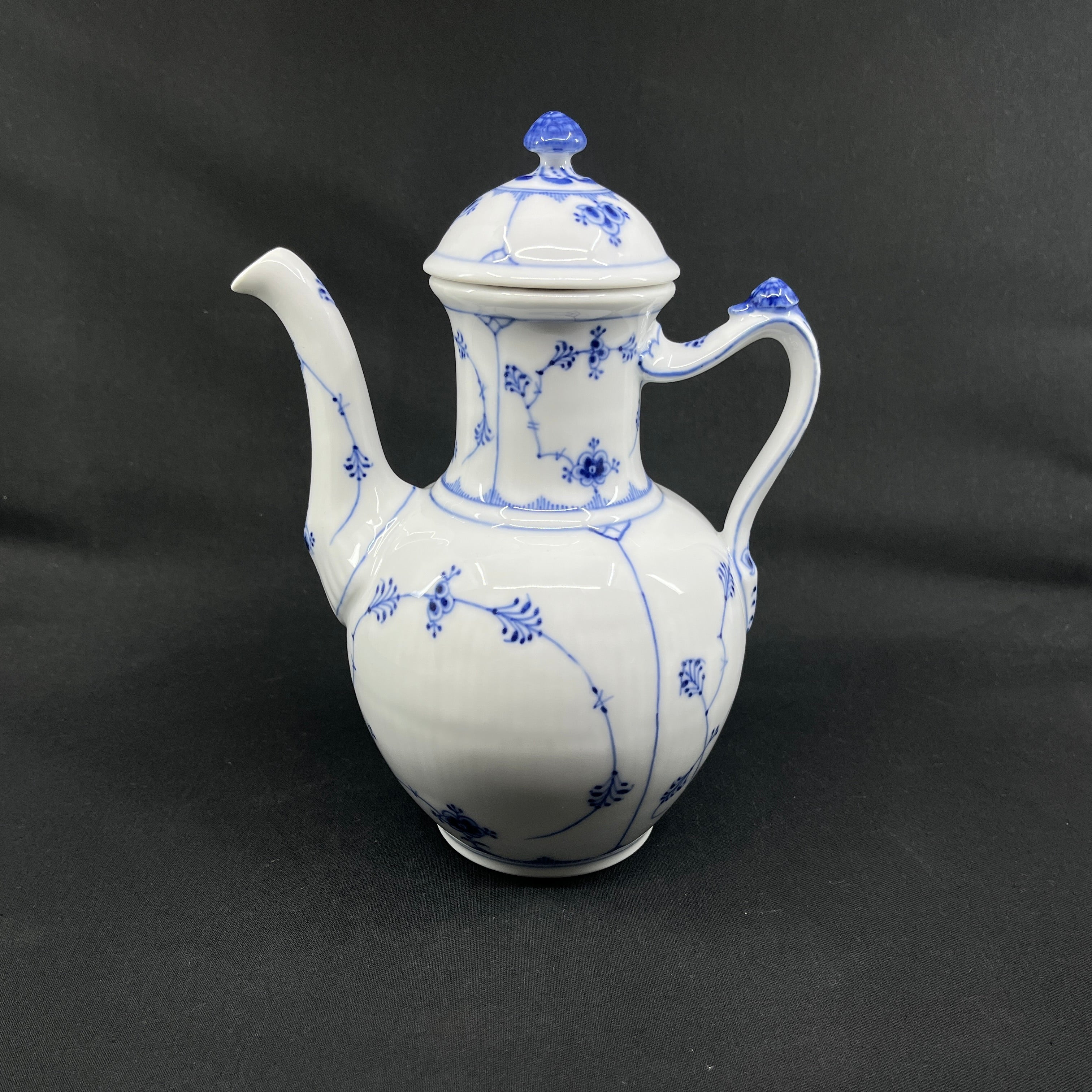 Musselmalet Riflet kaffekande, 1923-1928