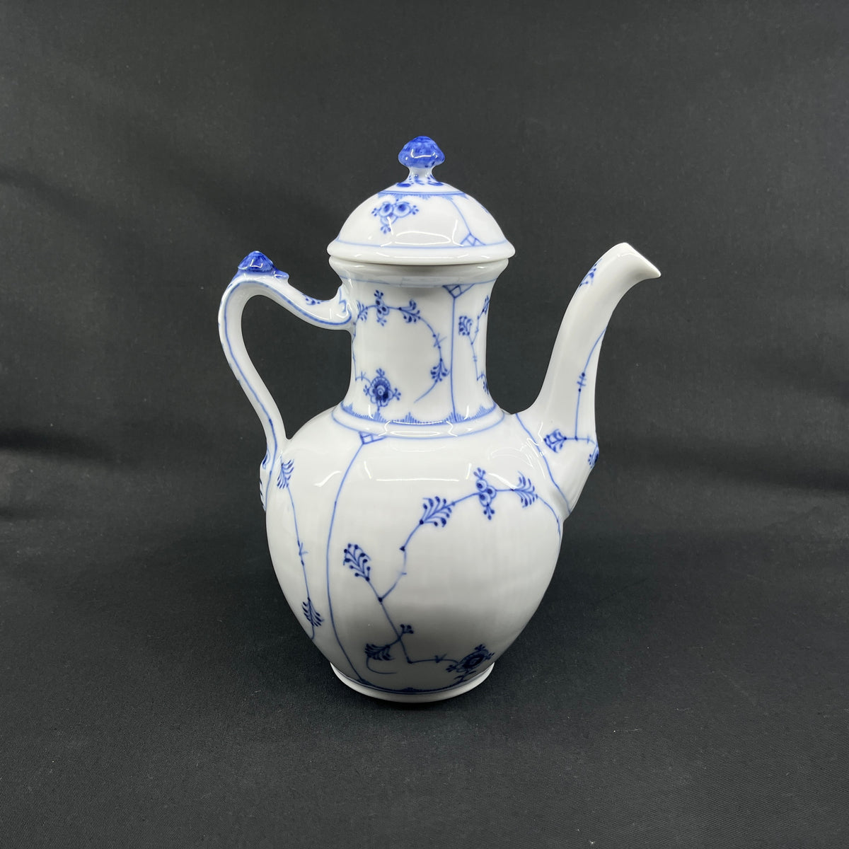 Musselmalet Riflet kaffekande, 1923-1928