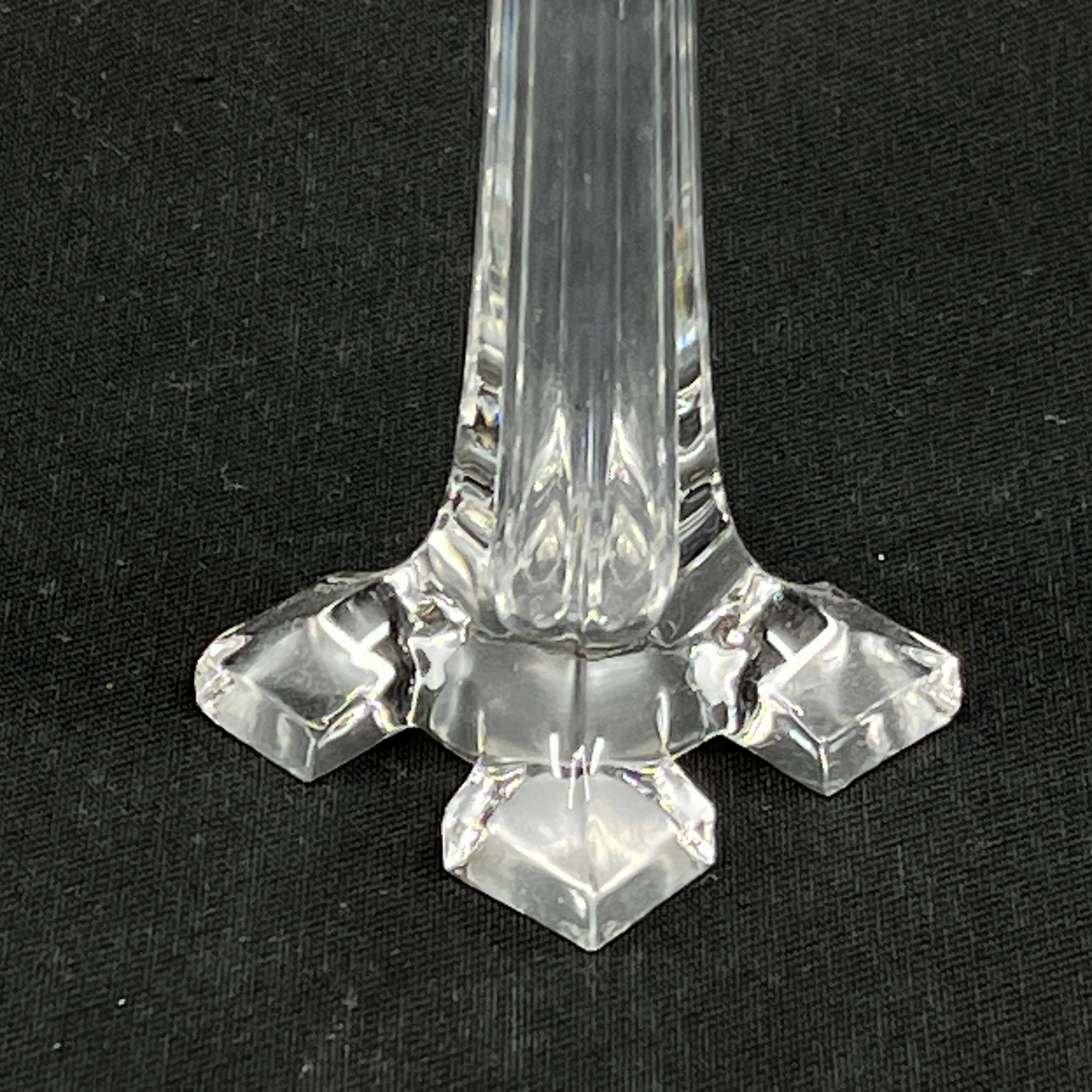 Miniature liljevase, 25,5 cm.