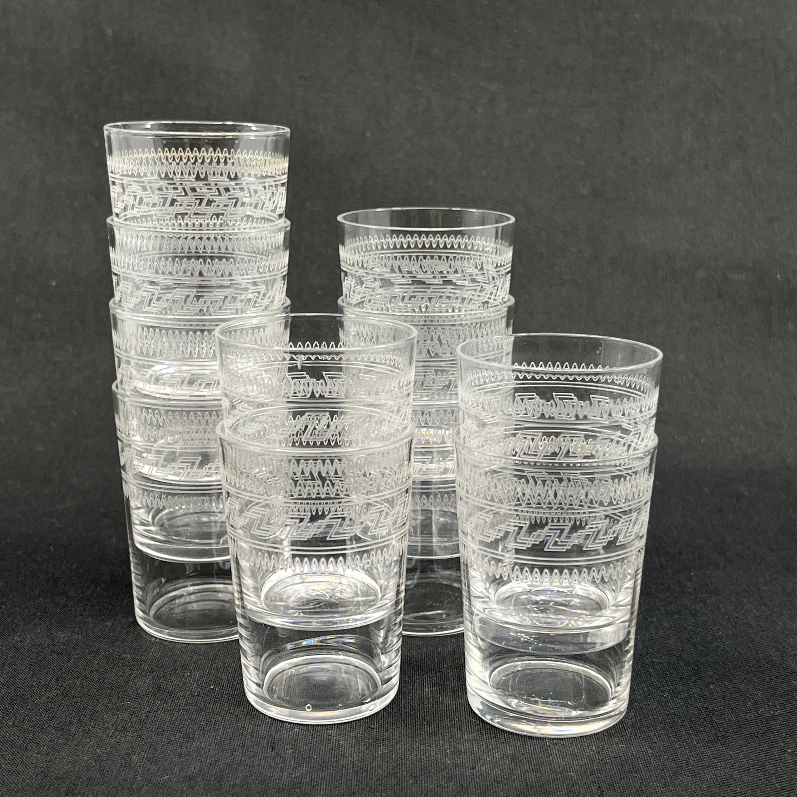 Små snapseglas med meanderbort - 11 stk.