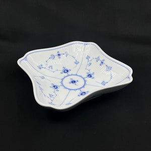 Blue Fluted Fluted Potato Bowl, 1/26, 1. assortment.