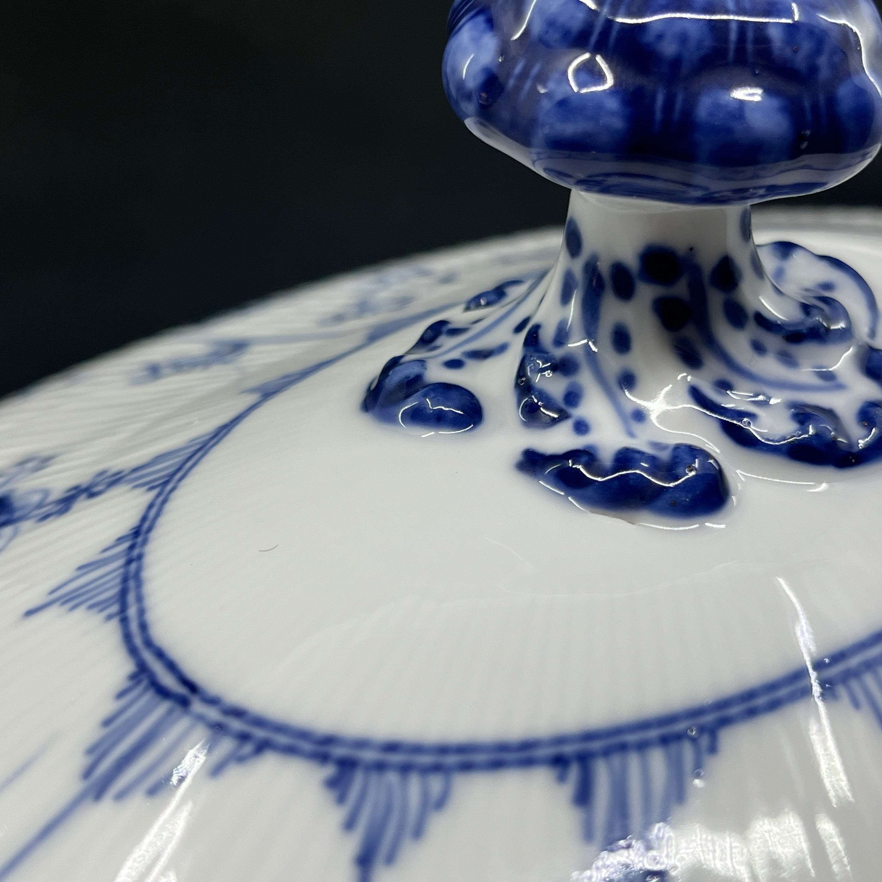 Blue Fluted Plain soup tureen, 1/361