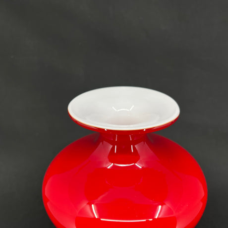 Red Carnaby vase, 15 cm.