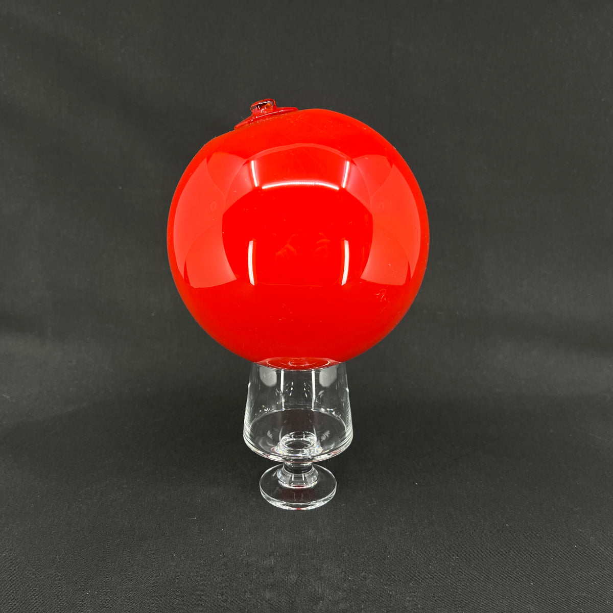 Large red decoration ball, 12.5 cm.
