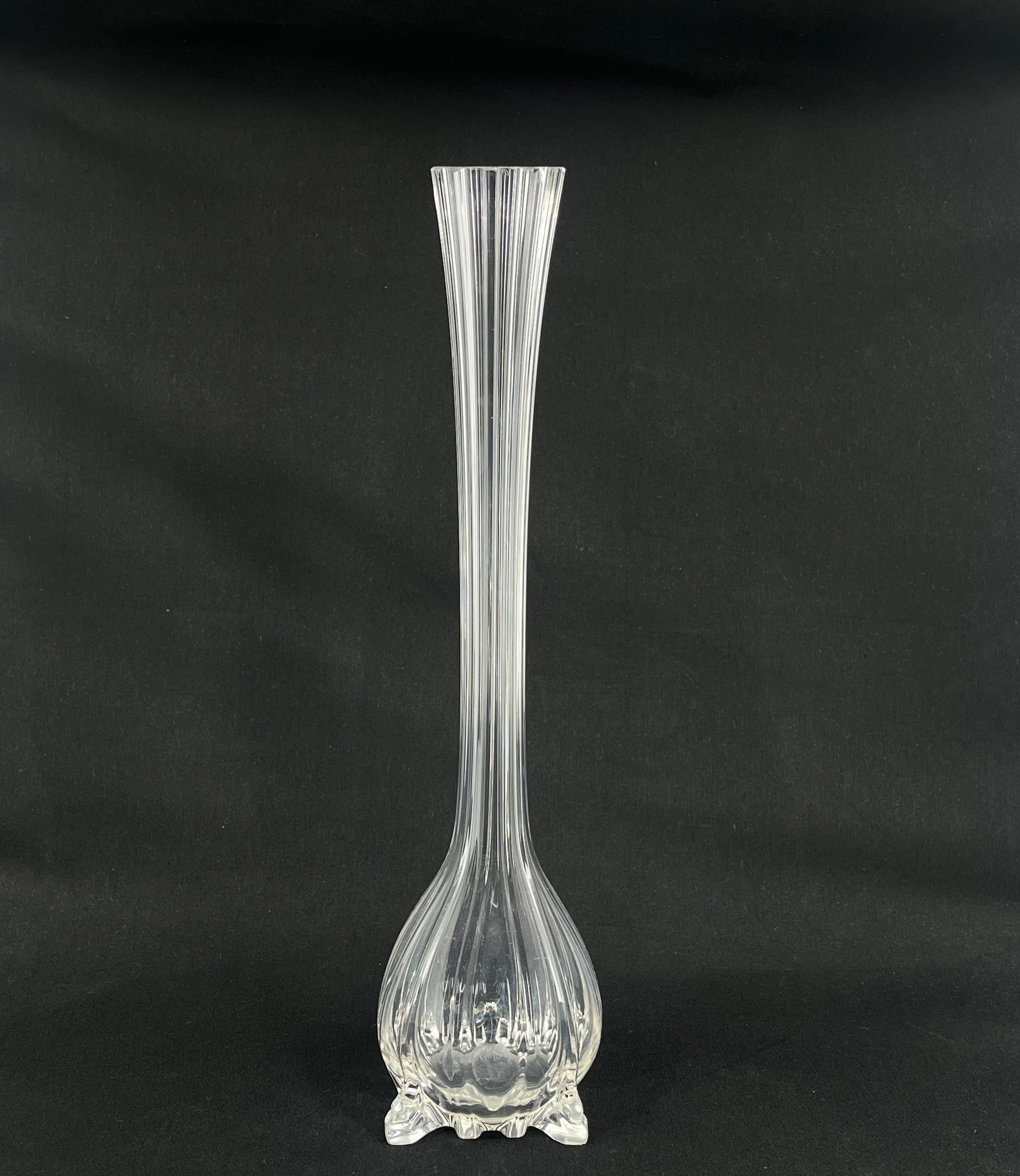 Flot dekoreret kolbevase fra 1920'erne, 35 cm.