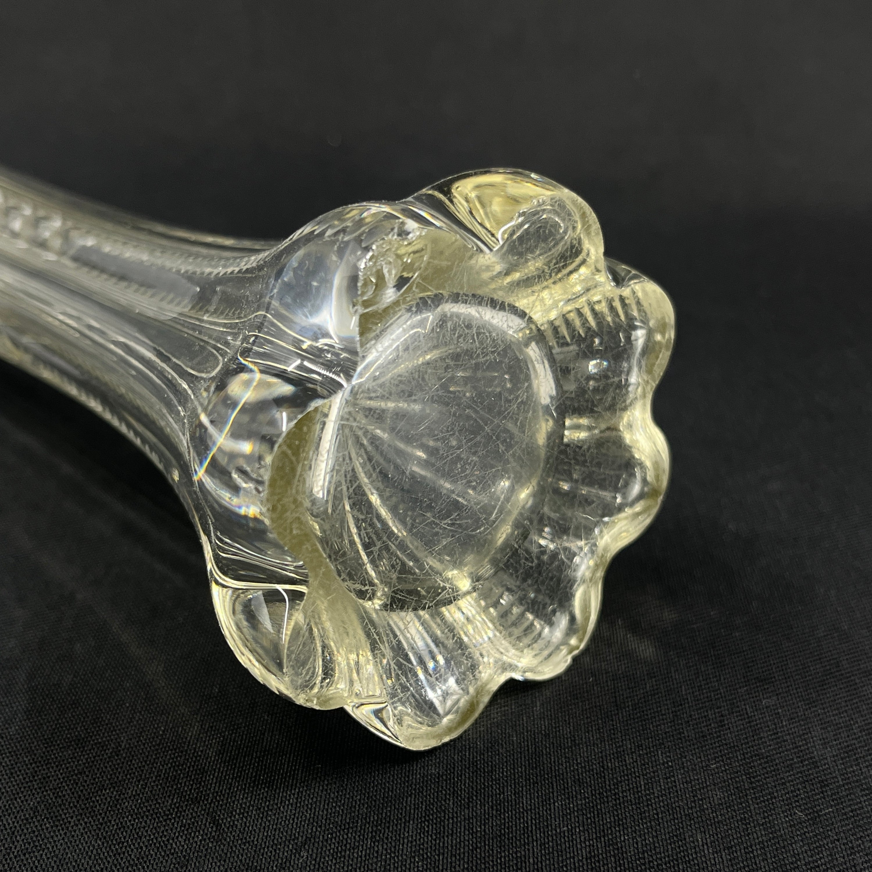 Fine cylindrical vase from the 1920s, 21 cm.