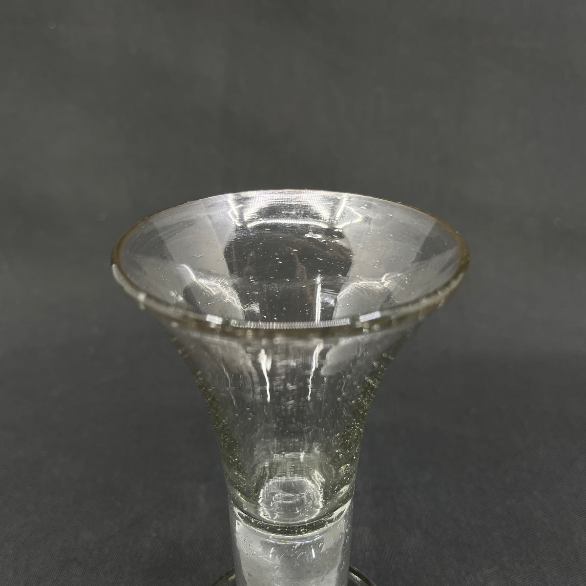 Rack glass from the 1880s