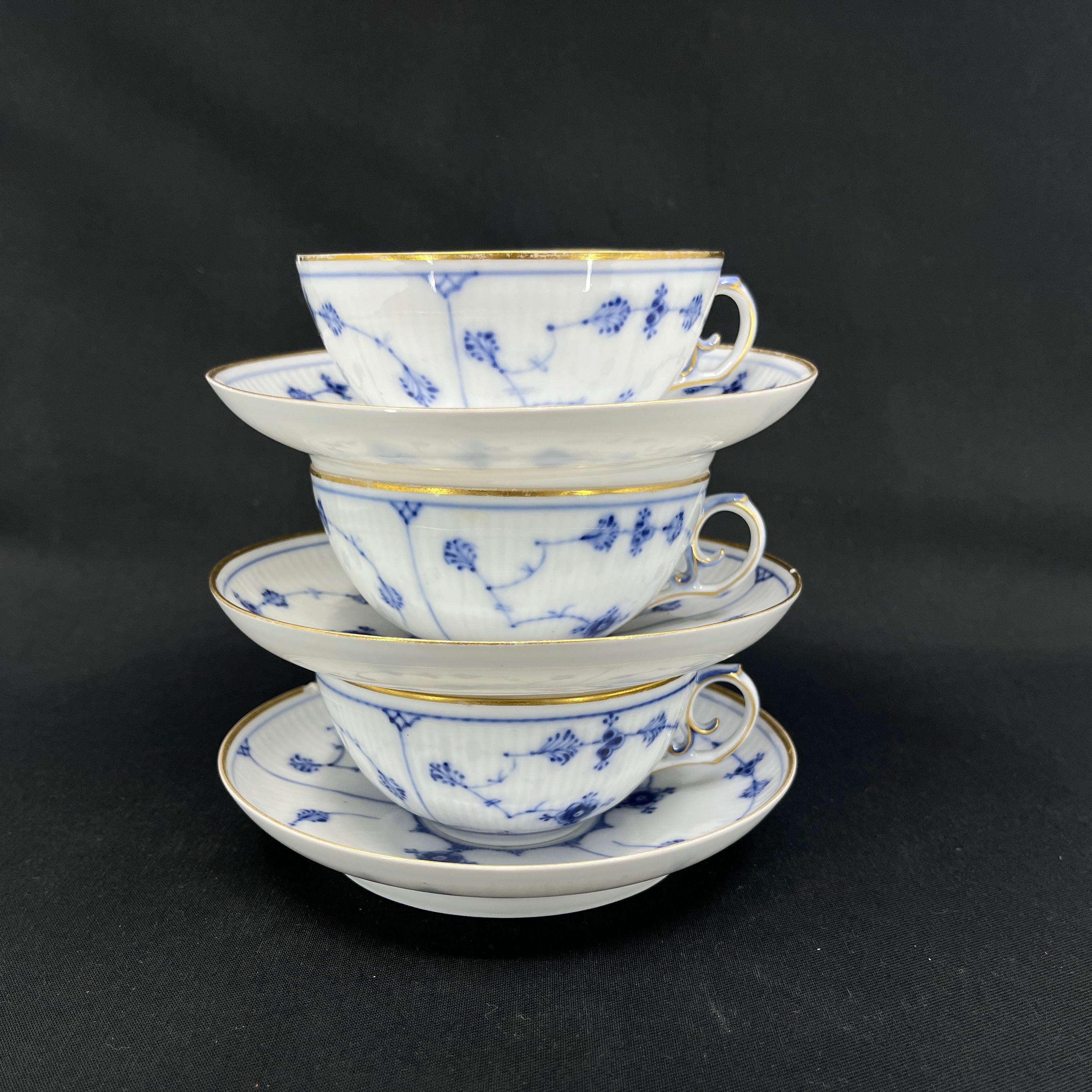 3 Large Blue Fluted Plain Teacup with Gold Rim with flaws