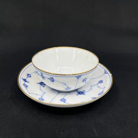3 Large Blue Fluted Plain Teacup with Gold Rim with flaws