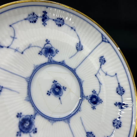 3 Large Blue Fluted Plain Teacup with Gold Rim with flaws