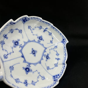 Blue Fluted Half Lace Leaf Dish, 1/549