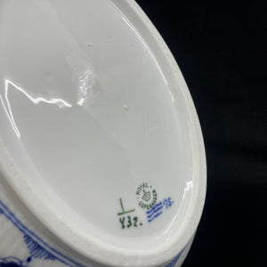 Blue Fluted Fluted oval tureen, 1/432
