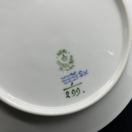 Extra flat Blue Fluted Plain cake plate