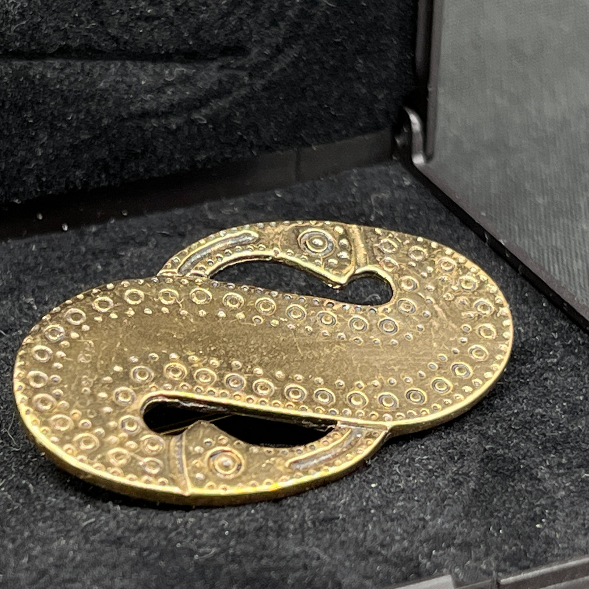 Museum piece of jewelry - Snake brooch from Hvolris, Viborg