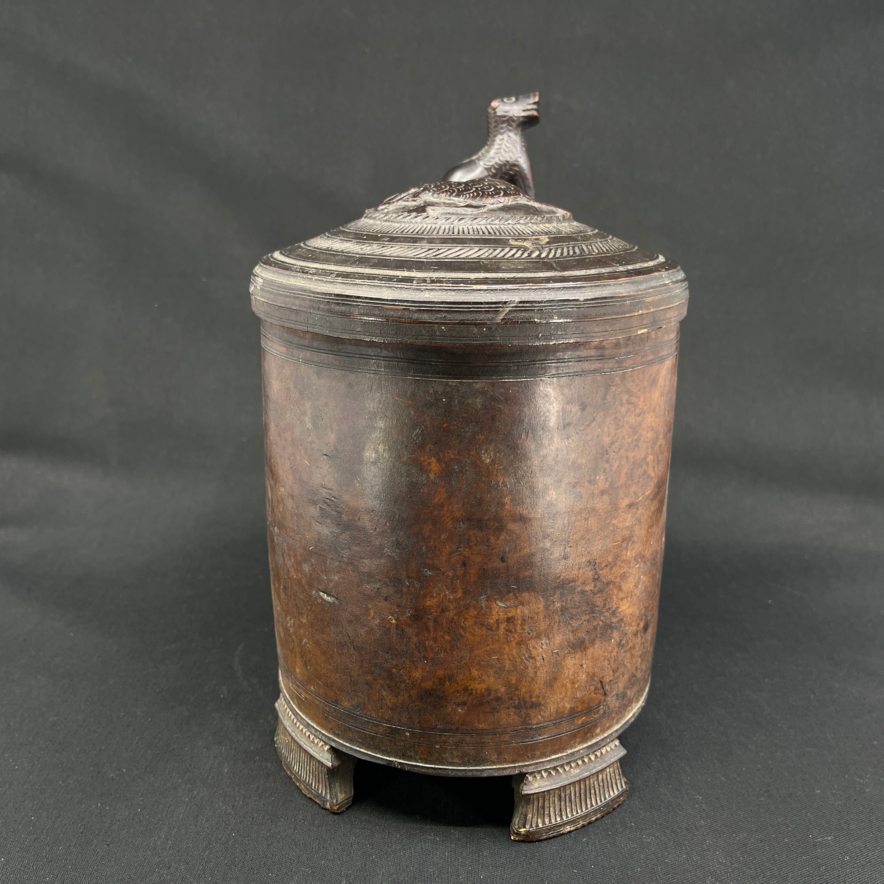 Norsk ølkrus i birketræ fra 1770'erne, 25 cm.