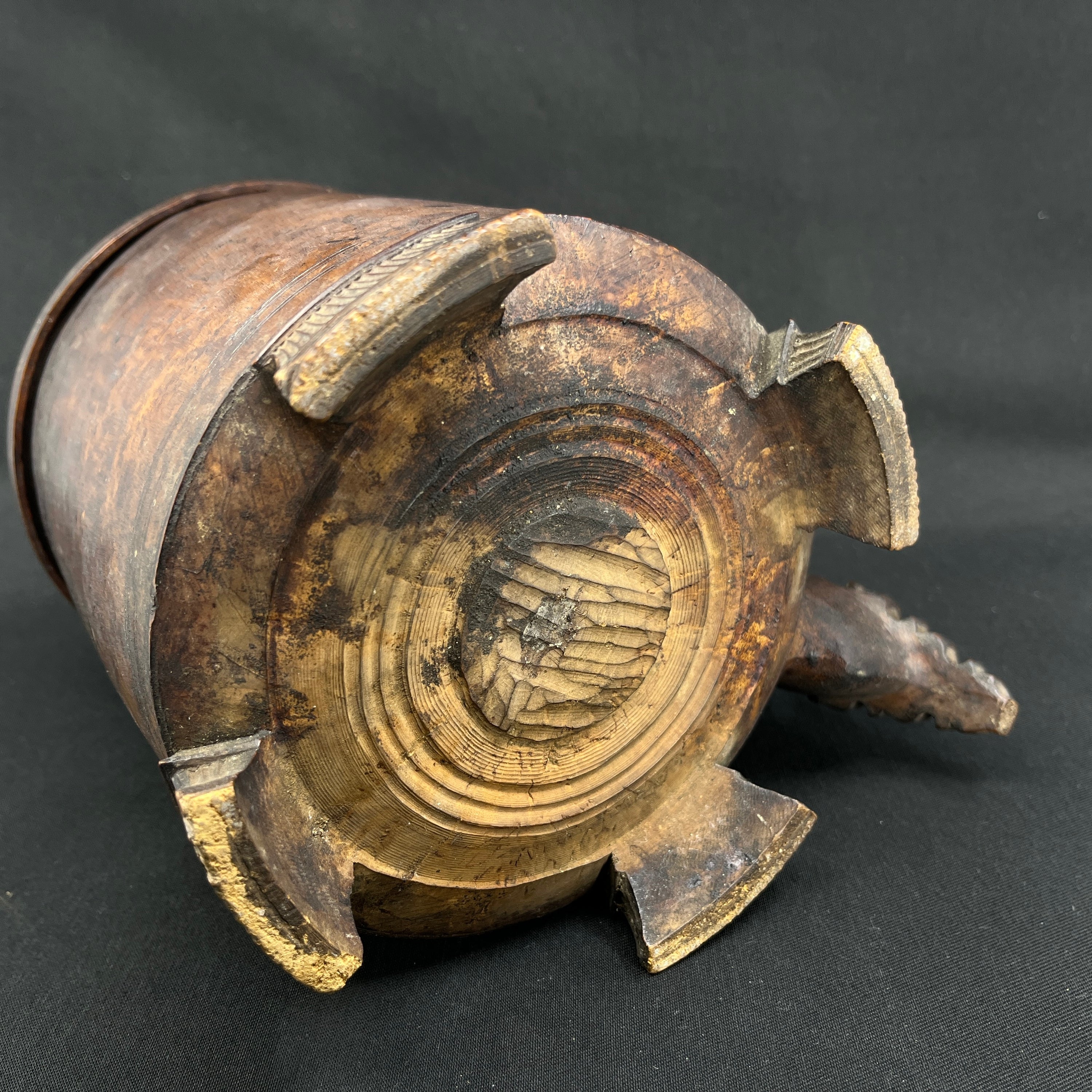 Norsk ølkrus i birketræ fra 1770'erne, 25 cm.