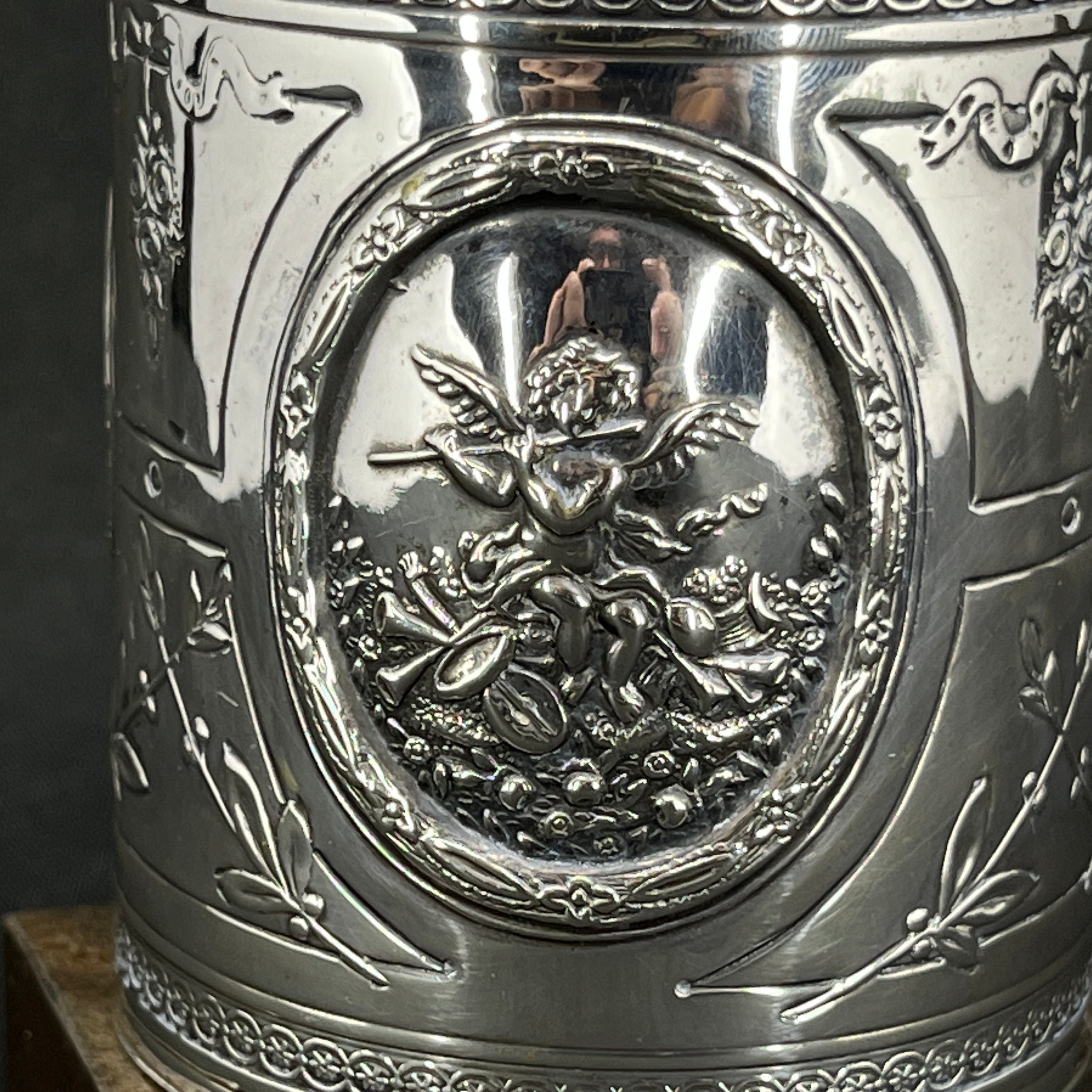 Fransk tedåse i sølv fra 1880'erne