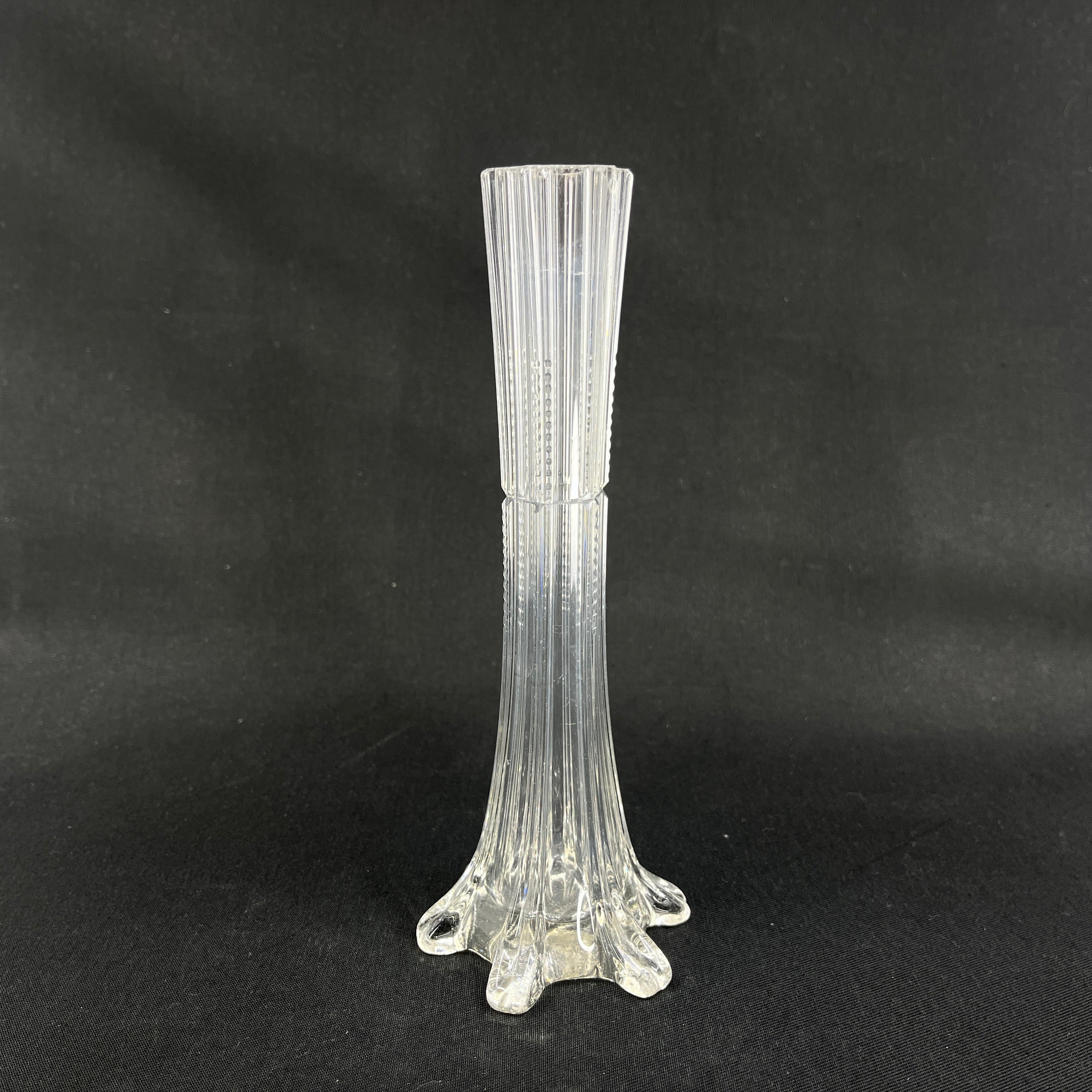 Beautiful polished lily vase from the 1920s, 19 cm.