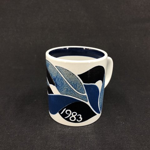 Royal Copenhagen small year mug 1983
