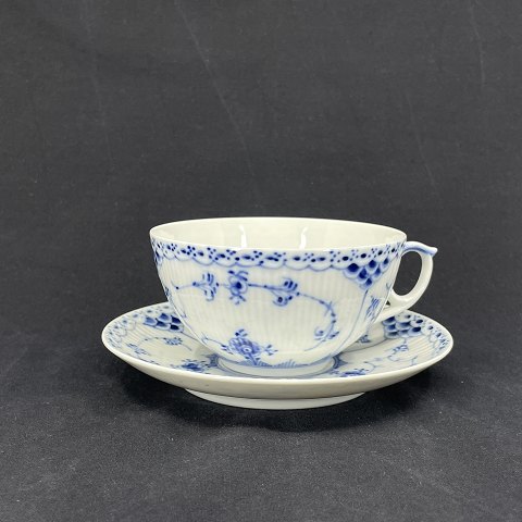 Blue Fluted Half Lace tea cup, 1/656, 3. assortment.