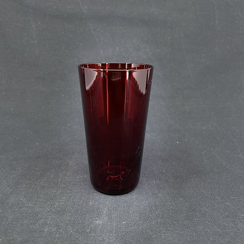 Rødt sodavandsglas fra Holmegaard

