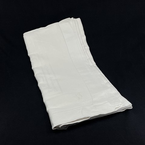 Hvid damaskdug, 160x160 cm.